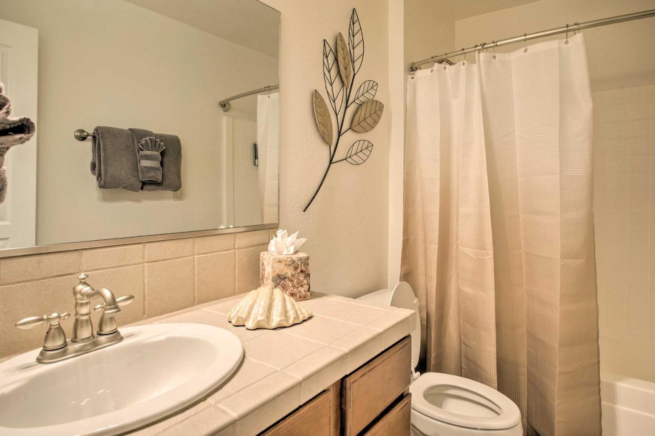 Hideaway Private Hot Tub, 4 Mi To Dtwn! Hébergement de vacances