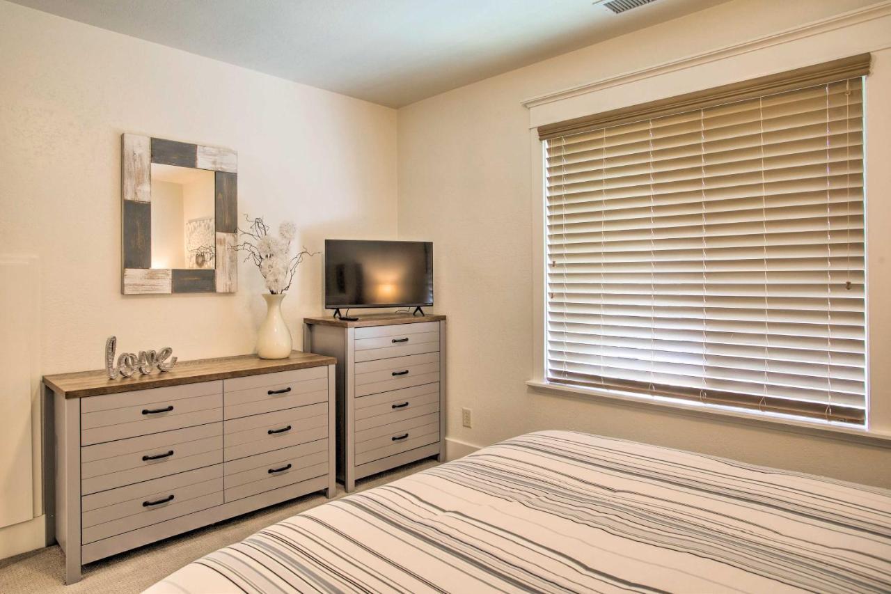 Hébergement de vacances Hideaway Private Hot Tub, 4 Mi To Dtwn! *